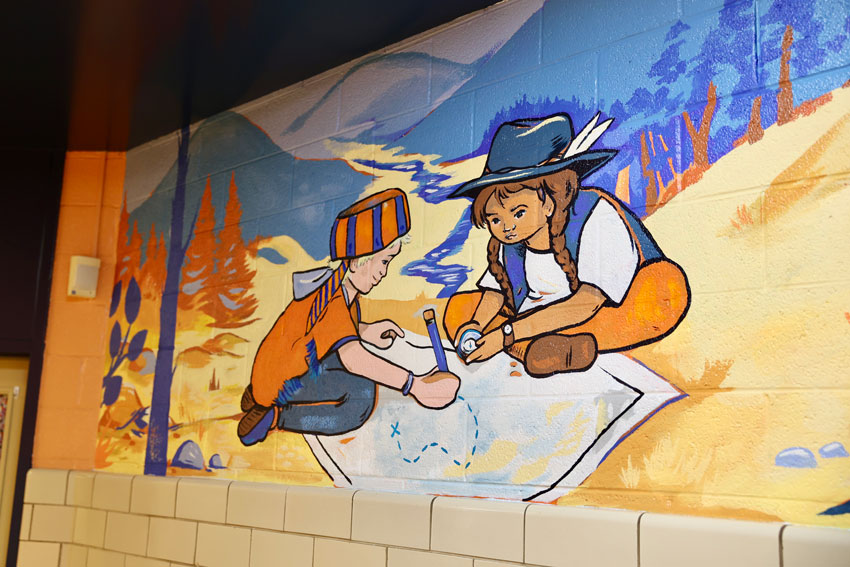 HES mural detail