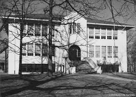 B&W photo of original Fort Hill School